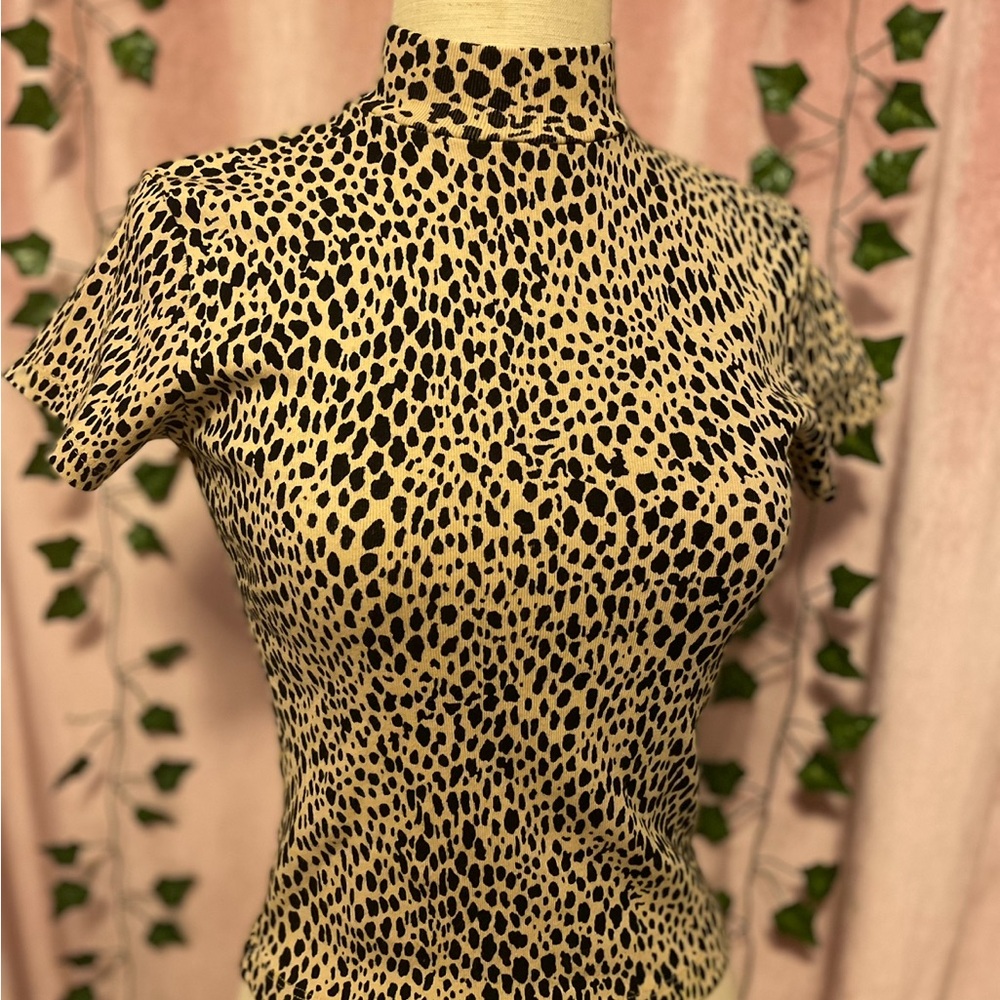 Brandy Melville top